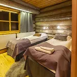 Kuukkeli Log Aurora