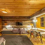 Appart hôtel Kuukkeli Log Aurora Saariselkä