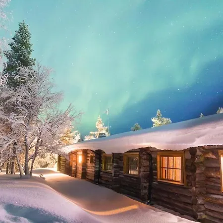 Kuukkeli Log Aurora 4* Saariselka