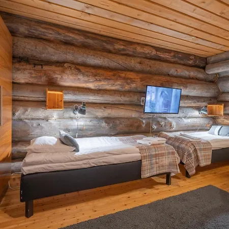 Kuukkeli Log Aurora Saariselkä
