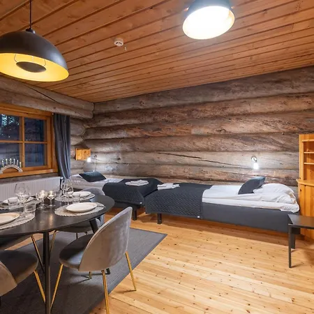 Aparthotel Kuukkeli Log Aurora 4*