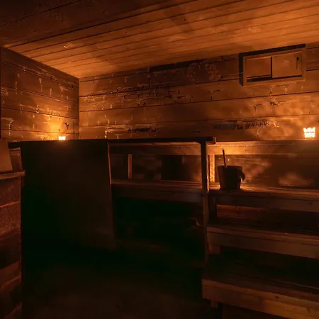 Kuukkeli Log Aurora Saariselka