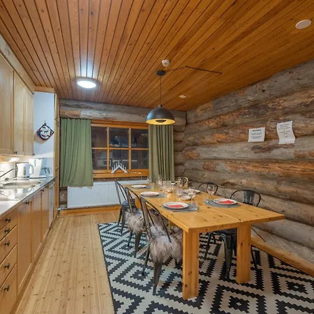 아파트호텔 Kuukkeli Log Aurora 사리셀카