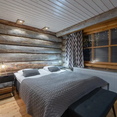 Hotel apartamentowy Kuukkeli Log Aurora Saariselkä