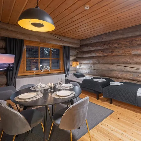 Kuukkeli Log Aurora 4*