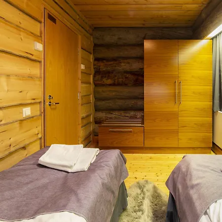 Kuukkeli Log Aurora Apartmanhotel