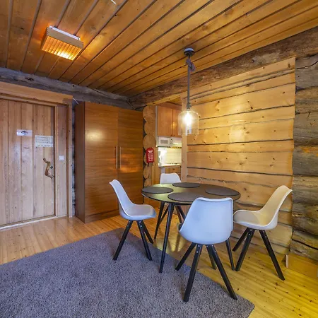 아파트호텔 Kuukkeli Log Aurora