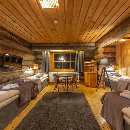 Kuukkeli Log Aurora Apartmanhotel