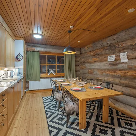 Kuukkeli Aurora Kelo Resort 4* Saariselkä