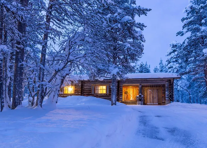 Kuukkeli Log Aurora 4*