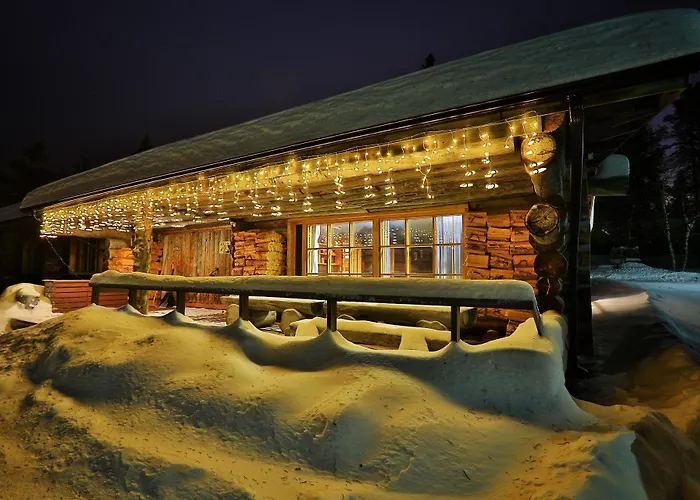 Kuukkeli Log Aurora Aparthotel 4*