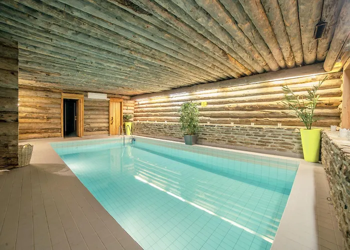 Kuukkeli Log Aurora Saariselka