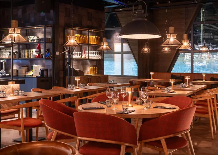 Kuukkeli Log Aurora 4* Saariselka